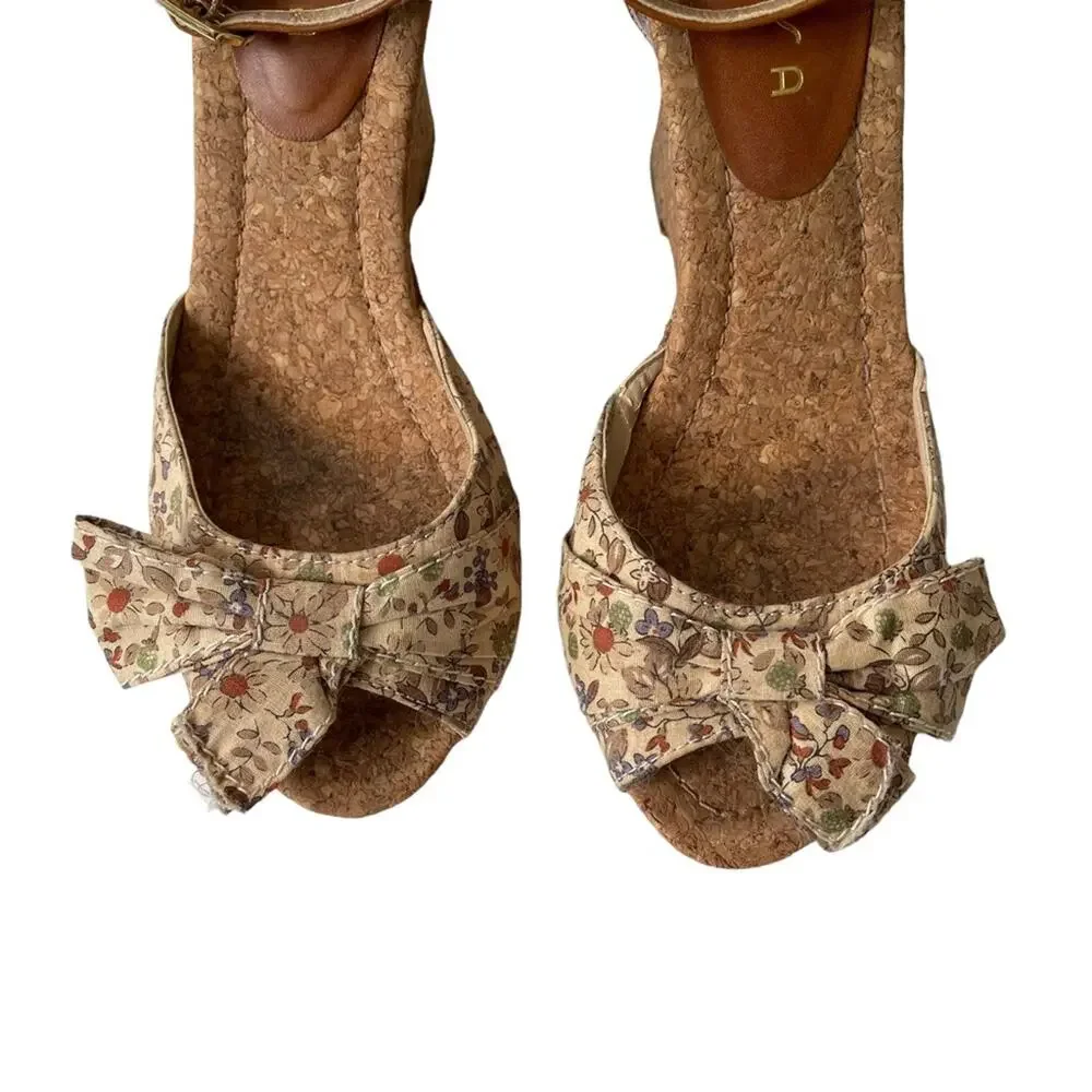 Unisa Wedge Floral Cork Peep Toe Neutral Tan 7 GUC